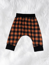 Load image into Gallery viewer, Plaid Harem Shorts
